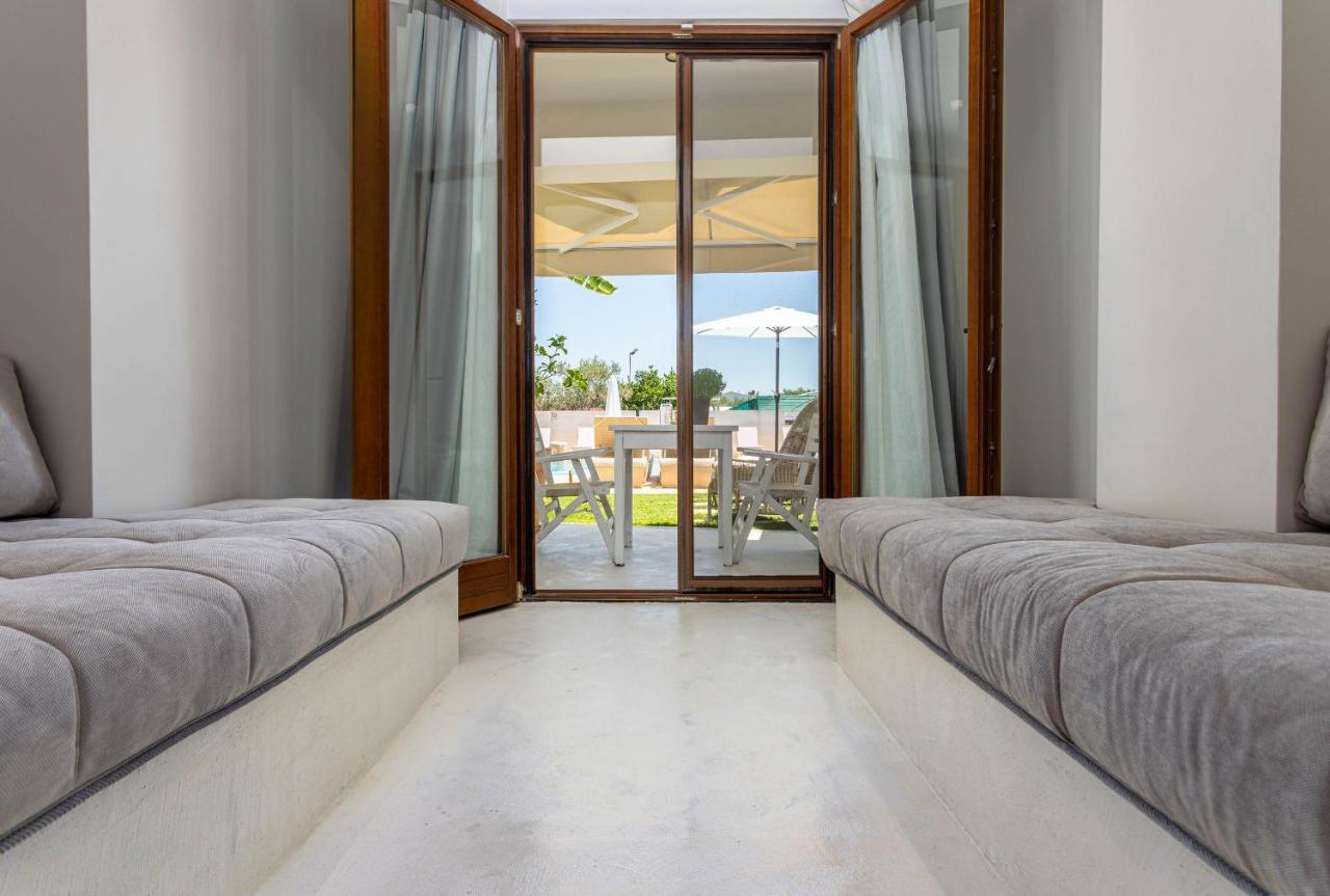 Hesperides Hotel Pefkochori Exterior photo